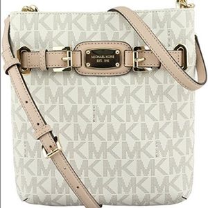 Michael Kors Hamilton Crossbody Bag Signat…
